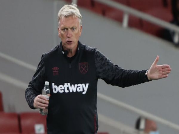 Tin bóng đá trưa 23/9: HLV David Moyes và 2 cầu thủ nhiễm nCoV