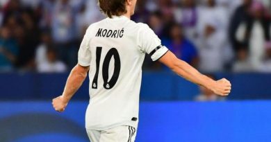 Tin bóng đá tối 12/10: Luka Modric sẽ ở lại Real Madrid với 1 điều kiện