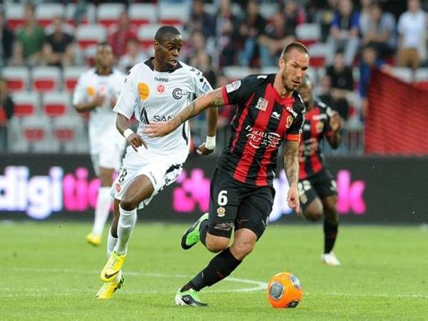 Soi kèo bóng đá giữa Lorient vs Nice, 2h00 ngày 23/9