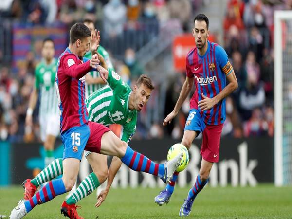 Dự đoán bóng đá giữa Betis vs Barcelona, 2h ngày 8/5