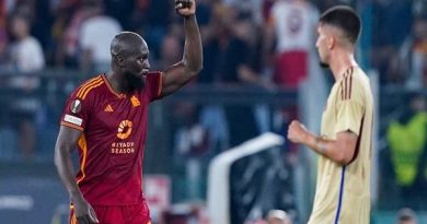 Roma thắng đậm ở Europa League